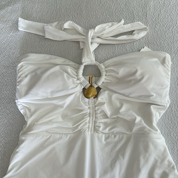 Soluna Shell One-Piece Swimsuit, White, Size X-Large, $148 - Picture 10 of 12